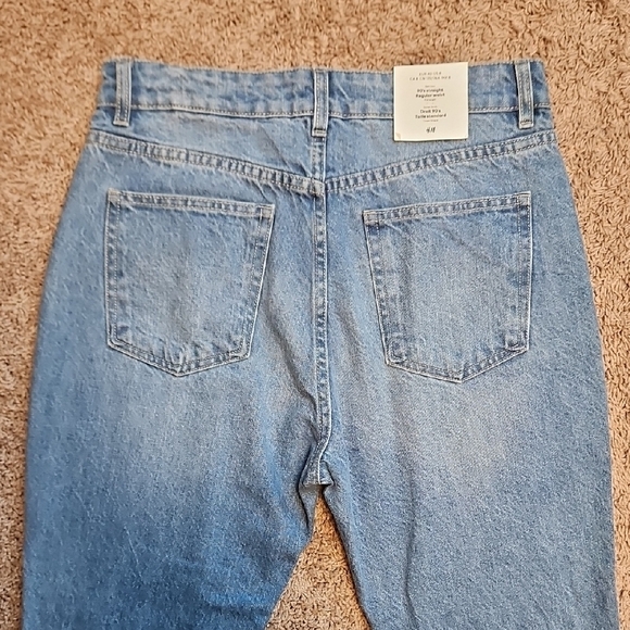 H&M 90's Straight Split Hem Jeans - Picture 8 of 9
